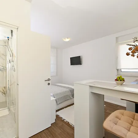 Downtown Apartments Maar Trogir Exterior photo